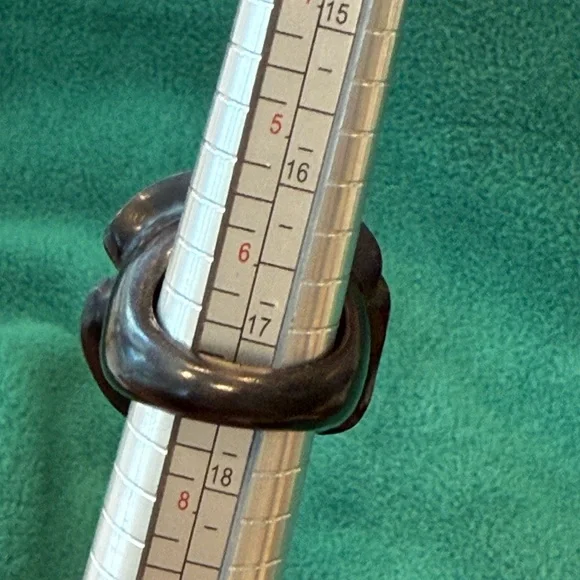 Bold Size 7 Ring Blackwood Hand Carved Rose Statement Ring Made in Bali🌸 - Picture 4 of 4